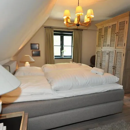 Altes Pastorat Altes Pastorat 4 *